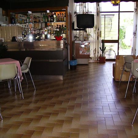 Hotel Villa Tua Riccione Eksteriør billede