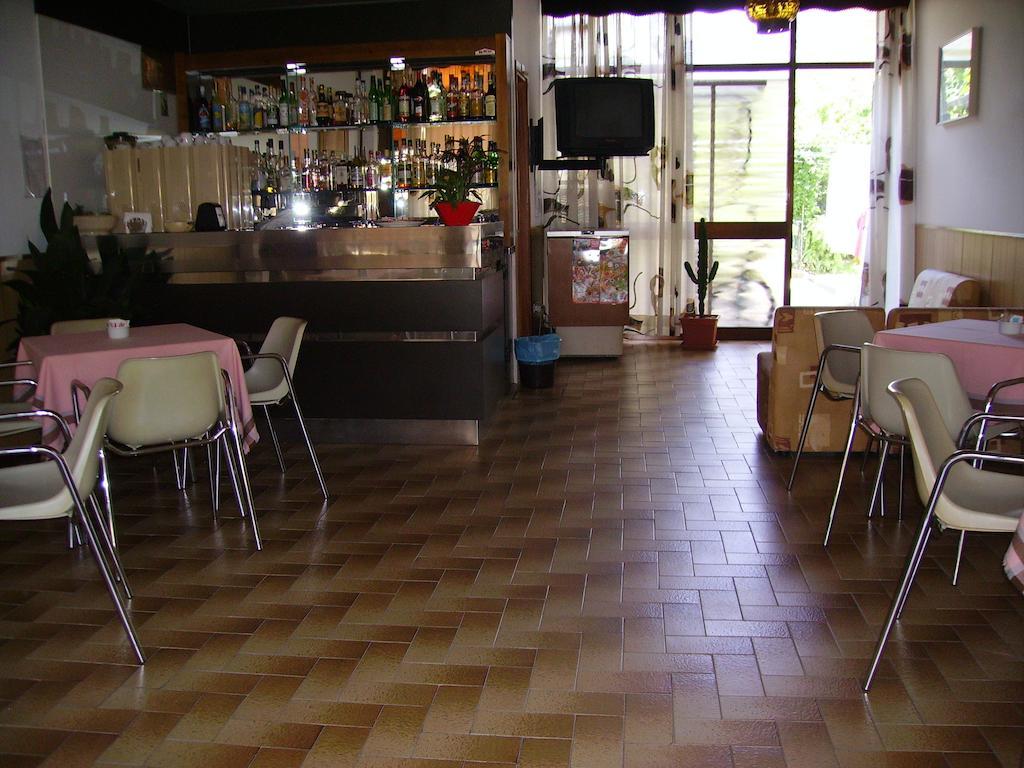 Hotel Villa Tua Riccione Eksteriør billede